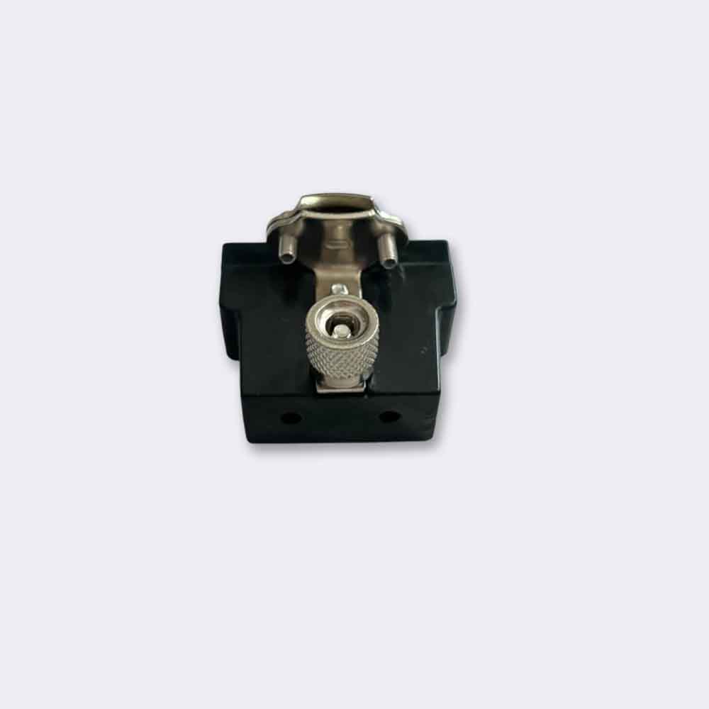 Conector hembra Eastman 523C1-51 250V 10A para máquina de corte